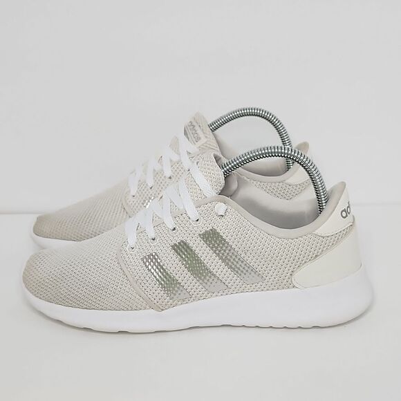 Adidas cloud foam QT Racer track-and-field shoes. - Picture 3 of 7